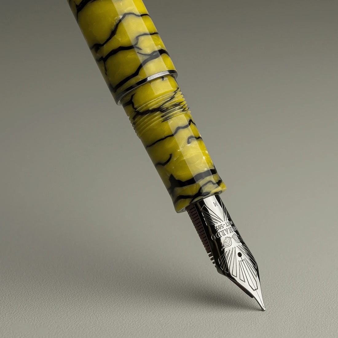 Leonardo Momento Zero Grande Bumblebee Ruthenium Vulpen - Afbeelding 3